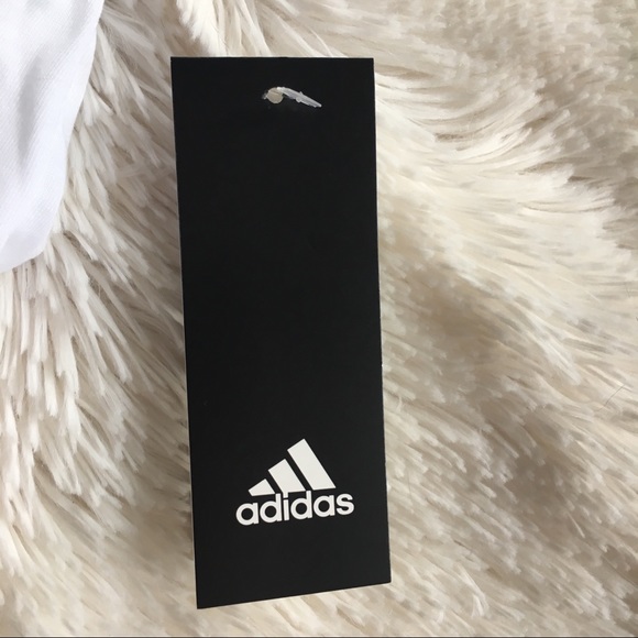 Adidas Mens Badge of Sport Graphic Tee Large NWT - Picture 7 of 10